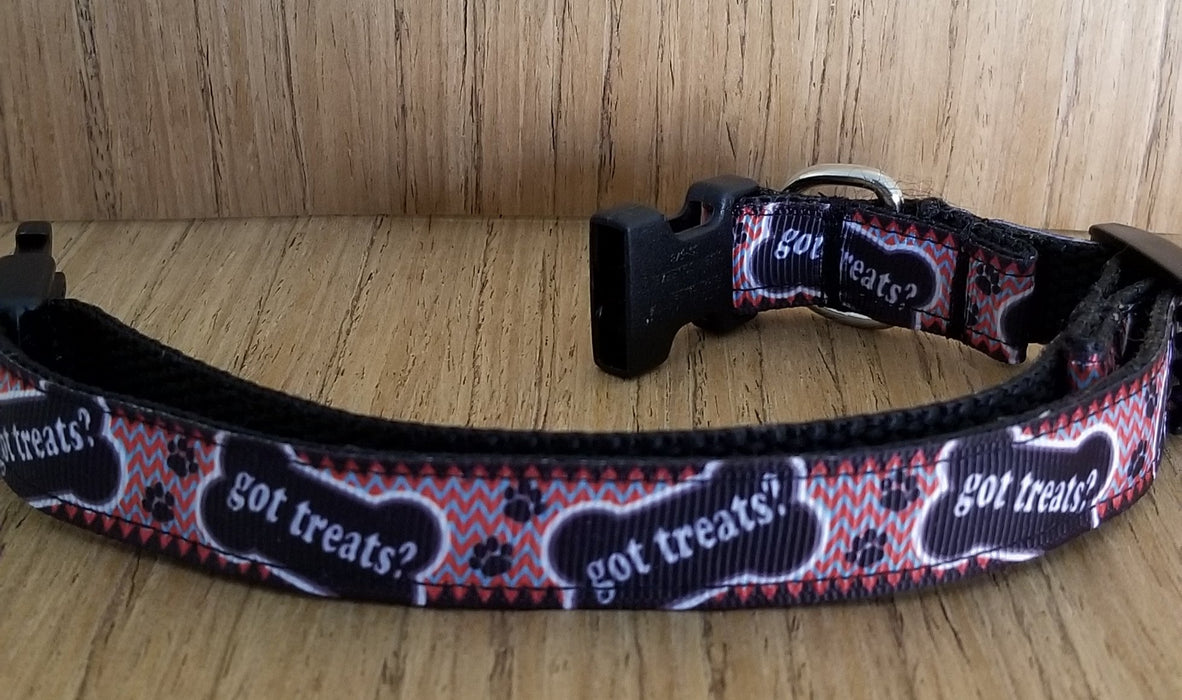 Got Treats? Dog Collar